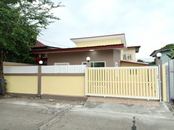 บ้านเดี่ยว 2 ชั้น สวย ถนนบางนาตราด ศรีนครินทร์  แต่งใหม่ ราคาถูก