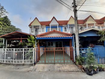 ขายทาวน์เฮ้าส์ถนนเทพารักษ์ แพรกษา หมู่บ้านชุติมา ซอยมังกรนาคดี