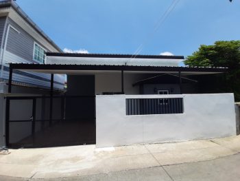 ขายบ้านเดี่ยวรีโนเวทใหม่ ราคาถูก ทำเลดี สำโรง ถนนสุขุมวิท ศรีนครินทร์ รถไฟฟ้า
