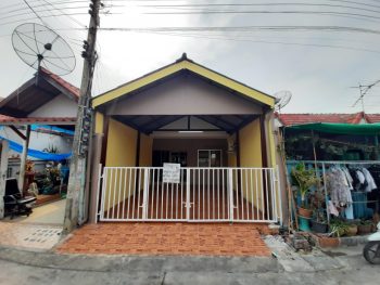 ขายทาวน์เฮ้าส์ ถนนแพรกษา หมู่บ้านเพชรงาม ติดโรงเรียนปทุมคงคา