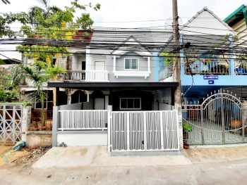 ขายทาวน์เฮ้าส์ ซอยแบริ่ง-สันติคาม ถนนสุขุมวิท บางนา ทำเลดีมาก