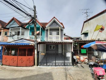 ขาย​ทาวน์เฮ้าส์​ ปู่เจ้าสมิงพราย บางหัวเสือ ติดโรงเรียนเตรียมอุดมศึกษาน้อมเกล้าสมุทรปราการ​  ม.สินอุดม​