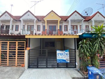 ขายทาวน์เฮ้าส์แต่งสวย ถนนเทพารักษ์ ซอยมังกร นาคดี หมู่บ้านลลิษา