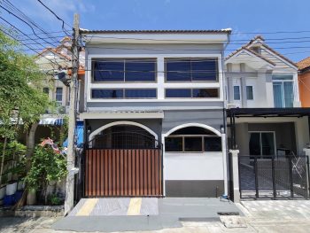 ขายทาวน์เฮ้าส์ถนนสุขุมวิท บางปู ทำเลดีมาก โครงการสวย บ้านหลังใหญ่ ออกแบบดี ต่อเติมเต็ม หมู่บ้านปริณดา ซอยวัดอโศการาม บางปู 60
