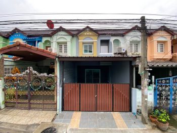 ขายทาวน์เฮ้าส์ ทำเลดีถนนเทพารักษ์ สำโรง ตลาดหนามแดง หมู่บ้านเด่นทอง ตกแต่งใหม่ทั้งหลัง