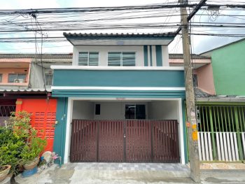 ขายทาวน์เฮ้าส์ทำเลดีถนนเทพารักษ์ สำโรง ซอยประดิษฐ์สโมสร ติดโรงเรียนเทพศิรินทร์ รถไฟฟ้า หมู่บ้านศิริสุข