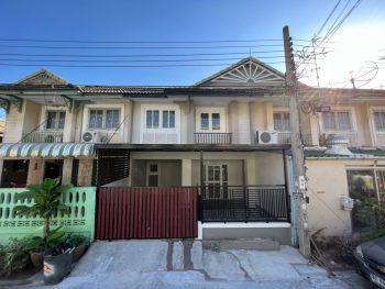 ขายทาวน์เฮ้าส์ ถนนเทพารักษ์ คลองขุด ตำหรุ  หมู่บ้านพฤกษา 15 รีโนเวทใหม่ทั้งหลัง สวย ทำเลดีมาก