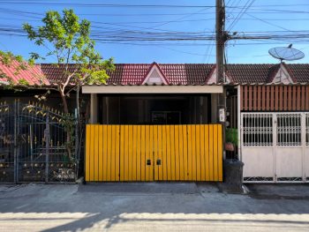 ขายทาวน์เฮ้าส์ ทำเลดี ราคาดี แต่งใหม่ทั้งหลัง ถนนปู่เจ้าสมิงพราย บางโปรง ใกล้ บางฝ้าย บางหัวเสือ สวนส้ม โรงไฟฟ้า หมู่บ้านเบญจมาศวิลล์