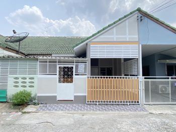 ขายทาวน์เฮ้าส์หลังใหญ่เครือสหพัฒน์ ติดถนนหลักใกล้ตลาดนัดโต้รุ่งสนามบิน ทำเลดีมาก แต่งใหม่ทั้งหลัง หมู่บ้านเมืองทองแลนด์แอนด์เฮ้าส์5