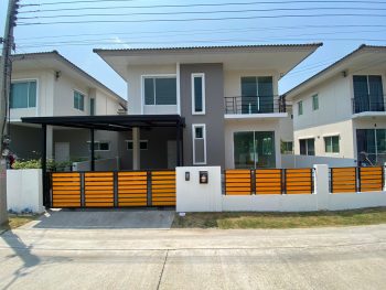 ขายบ้านแฝด โครงการใหม่ ติดถนนแพรกษา หรู หลังใหญ่ สไตล์บ้านเดี่ยวโมเดิร์น หมู่บ้านเดอะทรัสต์ จากคิวเฮ้าส์ ใกล้นิคมบางปู