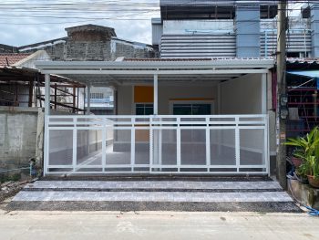 ขายทาวน์เฮ้าส์ ถนนเทพารักษ์ นิคมบางพลี บางบ่อ เชื่อมบางนาตราด รีโนเวทใหม่ บ้านหลังริม ติดถนนเมน หมู่บ้านแสงตะวัน