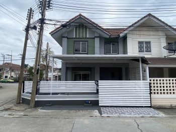 ขายทาวน์เฮ้าส์หลังใหญ่ พฤกษา36 ลาดกระบังใกล้สนามบินสุวรรณภูมิ มอเตอร์เวย์ ม.เอแบคบางบ่อ สวย แต่งใหม่ทั้งหลัง