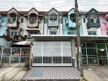 ขายทาวน์เฮ้าส์ถนนเทพารักษ์ บิ๊กซีบางพลีหลังใหญ่ 3 ชั้น ราคาดี ทำเลดี ใกล้ถนนบางนาตราด กิ่งแก้ว หมู่บ้านนิลุบล รีโนเวทใหม่ทั้งหลัง สวย น่าอยู่