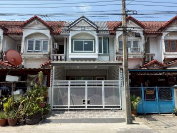 ขายทาวน์เฮ้าส์ ทำเลดีมาก ถนนสุขุมวิท สำโรง หมู่บ้านทานตะวัน ซอยมิตรไมตรี อุดมเดช เชื่อมทิพวัล เทพารักษ์ ใกล้รถไฟฟ้า ราคาดี รีโนเวทสวย